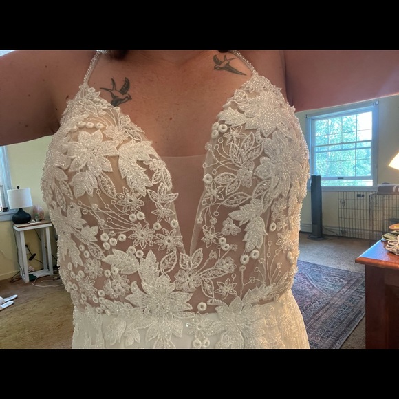 Wedding or Prom Dress - Picture 6 of 12
